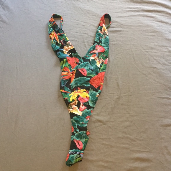 Fashion Nova Swimsuit Size M - Picture 2 of 3